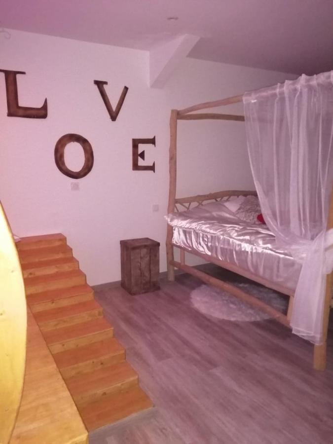 Bed and Breakfast Le Reve De Lily Les Vigneres Экстерьер фото